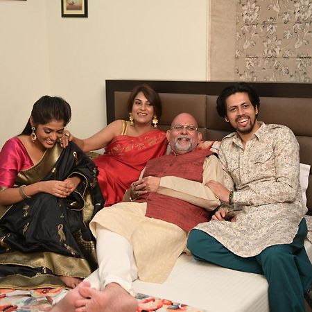 Nk7 Guest House Calcutta Buitenkant foto