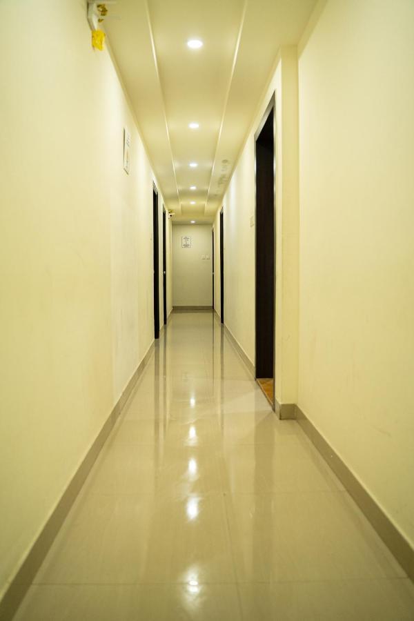 Nk7 Guest House Calcutta Buitenkant foto
